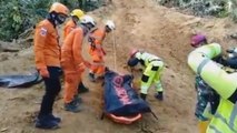 Elevan a 16 los muertos en el hundimiento de una mina ilegal en Indonesia