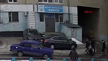 Dha Dış - 'Koruma Okulu? Görevlileri, Öldüresiye Dayağı Sadece İzledi