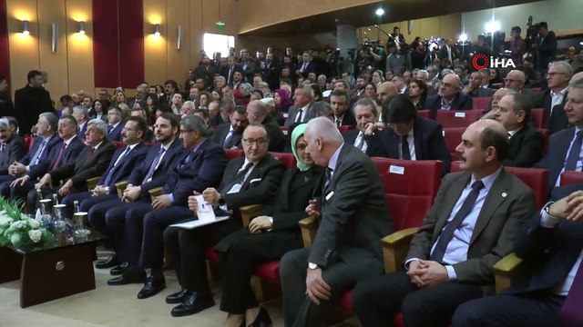 İş dünyası ile bir araya gelen Hazine ve Maliye Bakanı Berat Albayrak: “Tanzim satış noktalarının başarısıyla birlikte yıllık enflasyon, son 6 ayın en düşük seviyesi olarak yüzde 20’nin altını gördü”