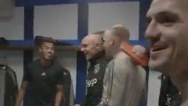 Así fue la celebración del Ajax en el vestuario tras eliminar al Madrid