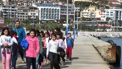 Gediz F 495 Fırkateyni Alanya’da ziyarete açıldı