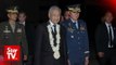 Tun M arrives in Manila for an official visit