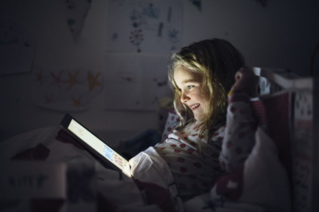 Wie viel Zeit verbringen Kinder vor den Bildschirmen?