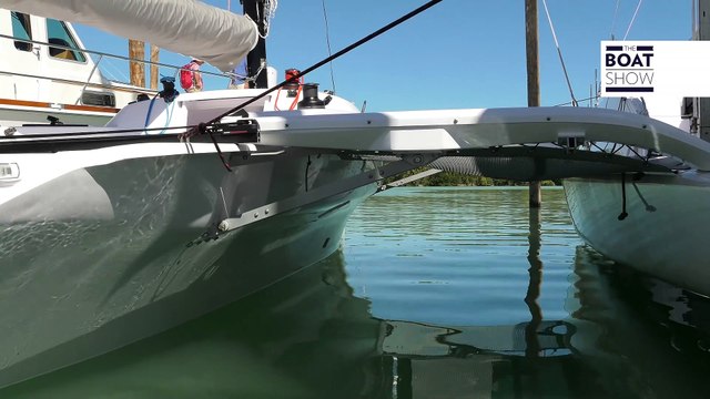 [ENG] CORSAIR 760 - Sailing Trimaran Tour - The Boat Show