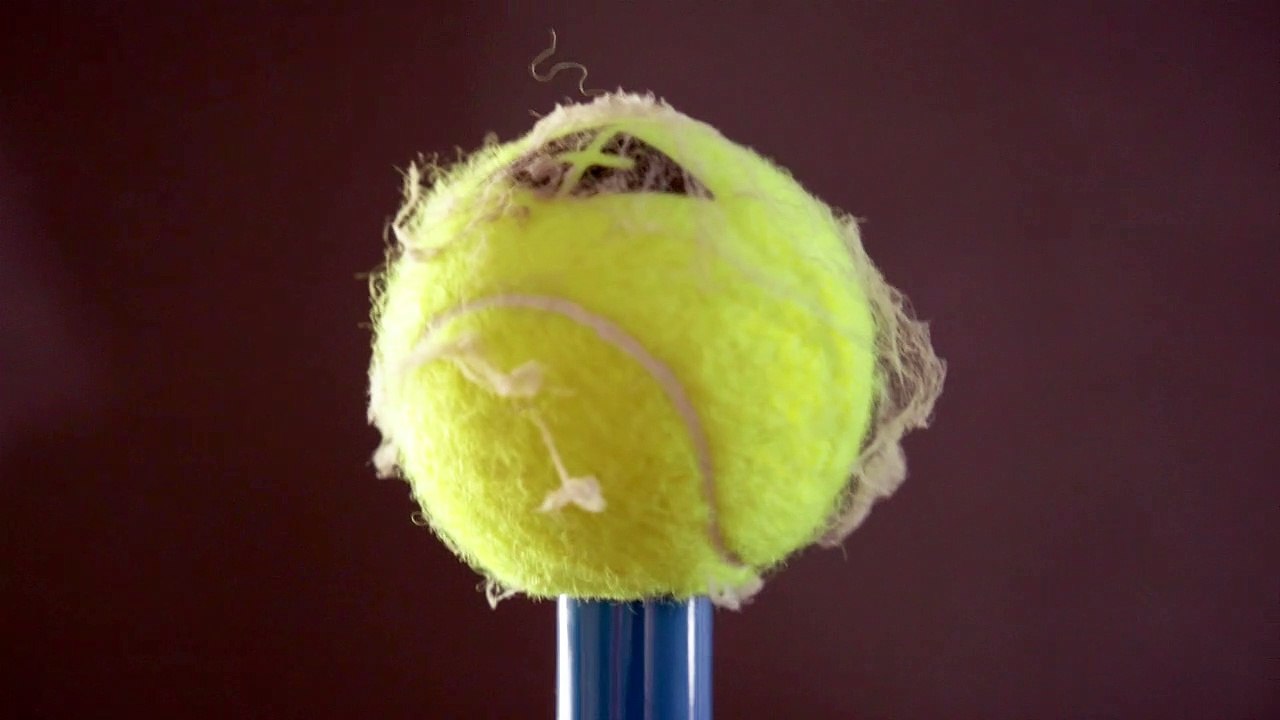 Tricks mit einem Tennisball