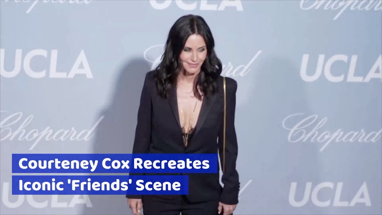 Courtney Cox Shows Off Her Friends Acting Chops
