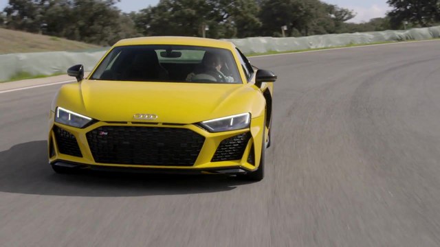 Audi R8 in Vegas Yellow on the track