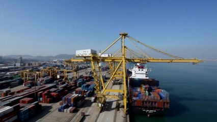 '관세 폭탄'에도 美 무역적자 눈덩이...10년 만에 최대 / YTN