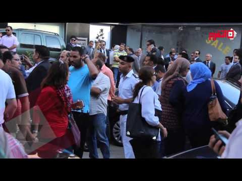 الغضب يسيطر على محلب اثناء زيارته لجثمان النائب العام