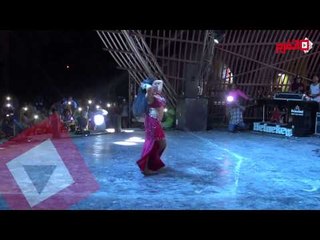 ألمظ .. الراقصة الروسية التي تهدد عرش صافيناز