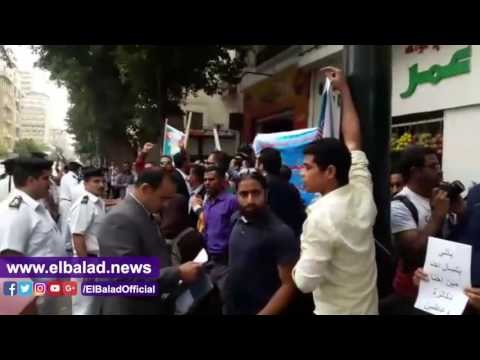 صدى البلد | حملة الماجستير دفعة 2016 يحتجون أمام الوزراء للمطالبة بالتعيين