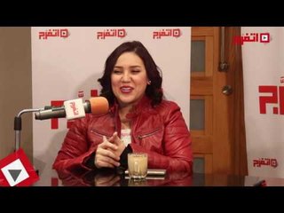 اتفرج| مى فاروق تغنى " الهوى غلاب "
