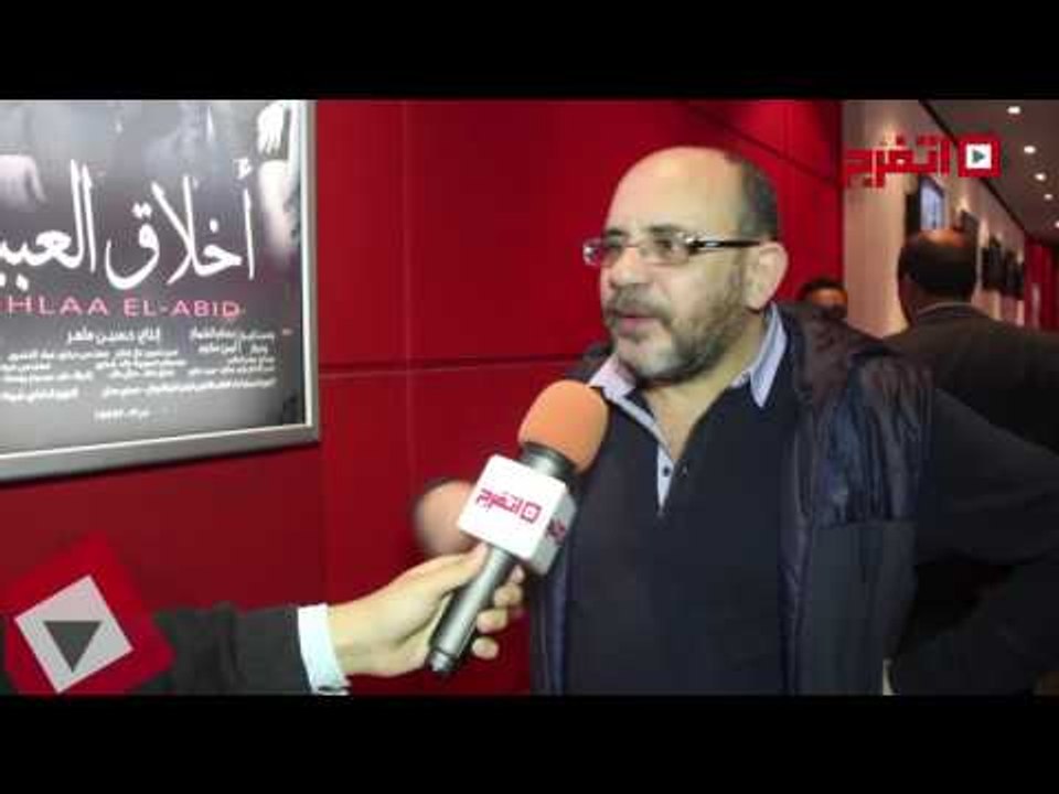 اتفرج | أكرم فريد: المخرج إلي يحسسك بالكات وحركة الكاميرا "أيده طرشه"