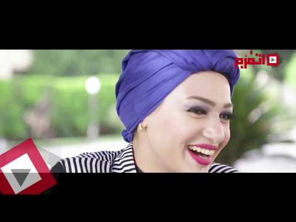 اتفرج | عارضة أزياء على كرسي متحرك