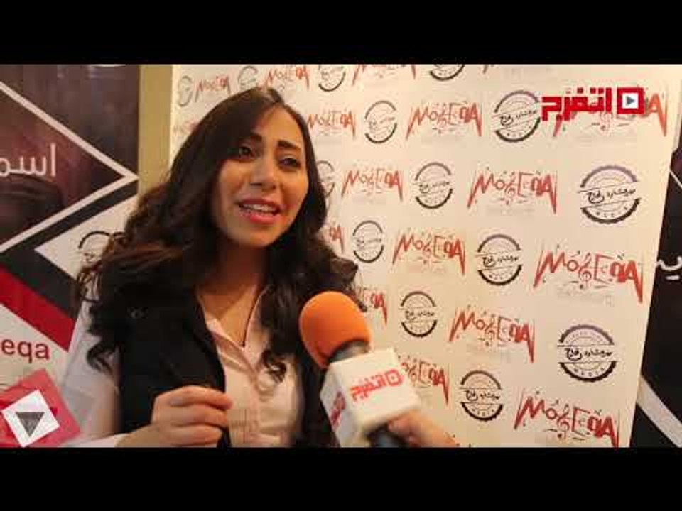 اتفرج | شيماء الشايب تغني مع «شاروخان» بالهندي