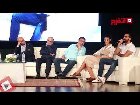 اتفرج | محمد الشرنوبي يغني مغرم أثناء تكريم أسرة تراب الماس