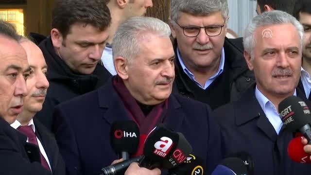 AK Parti İstanbul Büyükşehir Belediye Başkan Adayı Binali Yıldırım Çamlıca Camii'nde Namaz Kıldı