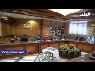 محافظ المنيا يطالب وزير التعليم بتخصيص 5% للمتفوقين علميا