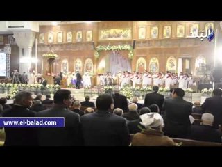 بدء قداس عيد القيامة في الكاتدرائية