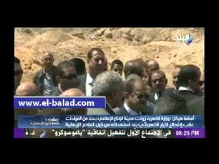إنقطاع الكهرباء على أحمد موسى على الهواء.. والإعلامي: هو ايه الموضوع "عايز شمعة"