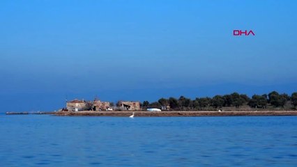 Balıkesir 'Yerli Robinsonlar' 15 Yıldır Adada Yaşıyor