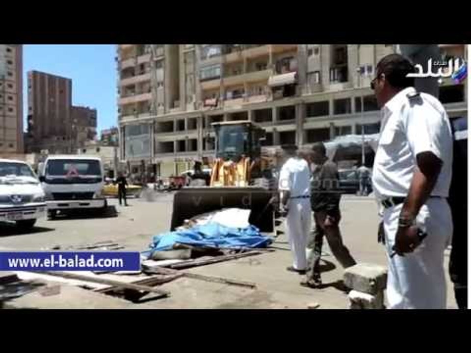 إزالة 445 حالة إشغال طريق بمحيط ترعة المحمودية بالإسكندرية