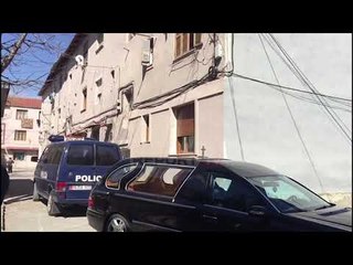 Report TV - Korçë, djali i dehur mbyt nënën 85-vjeçare