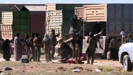 خروج مزيد من المحاصرين من آخر جيب لتنظيم الدولة الإسلامية في شرق سوريا