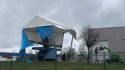 Un chapiteau ne résiste pas au vent à Thimister