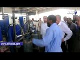 محافظ أسوان يشرف على إعادة تشغيل مصنع تعبئة البوتاجاز بعد توقف 72 ساعة
