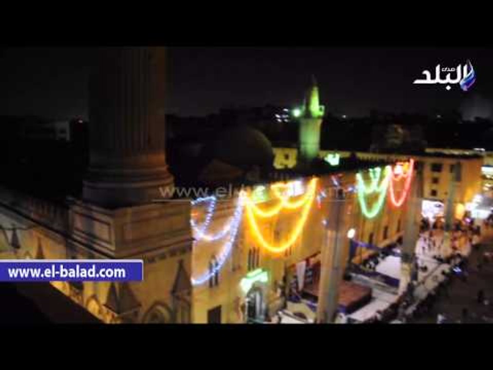 توافد العشرات للاحتفال بذكرى مولد "الحسين"
