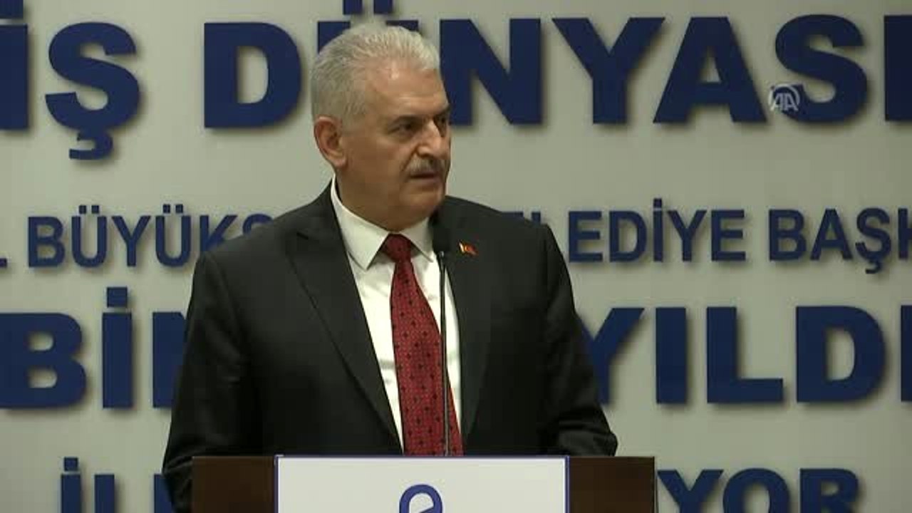Binali Yıldırım: "Bu Seçimde Genel Siyaseti Bir Kenara Bırakın, İstanbul'un Geleceğine Odaklanın"