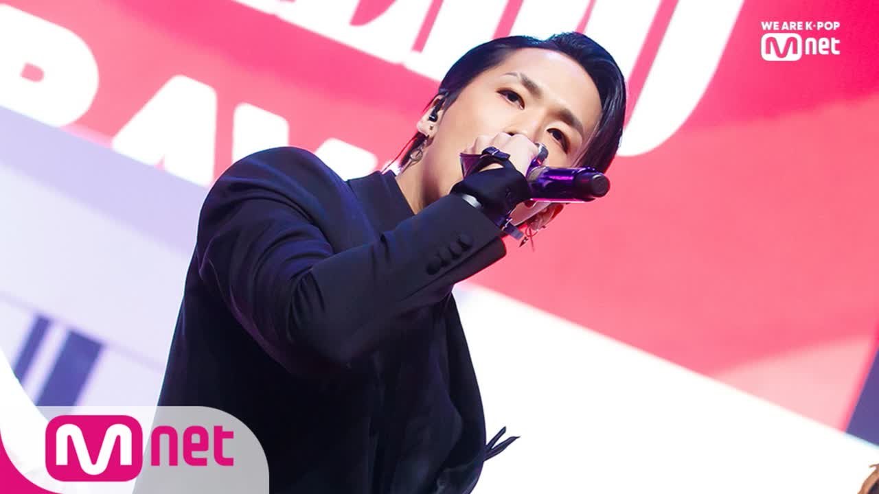 '최초공개' LUXURY! '라비'의 'TUXEDO' 무대