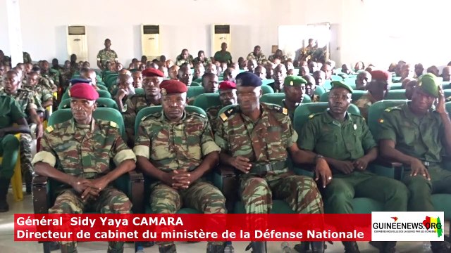 Armée : 450 militaires guinéens décrochent leur bérets parachutistes