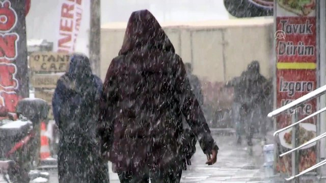 Doğu Anadolu'da yoğun kar yağışı ve tipi - KARS