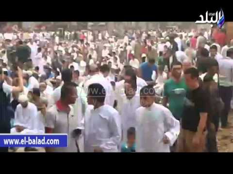 أهالي الشرقية يؤدون صلاة العيد ويتبادلون التهنئة