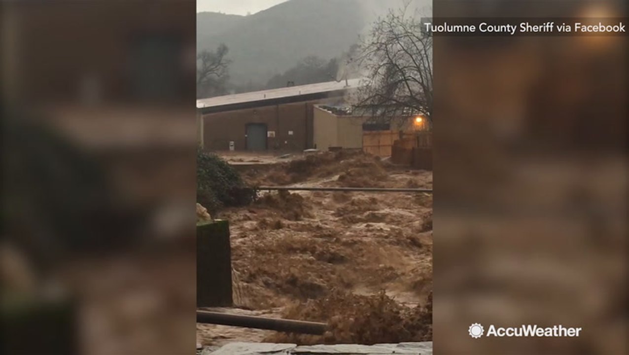 Flash flood turns Northern California road into...
