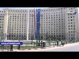 اعلام مصر تزين مجمع التحرير احتفالا بقناة السويس الجديدة