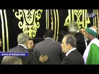 استمرار توافد الفنانين على مسجد عمر مكرم‎ لتقديم العزاء في نور الشريف