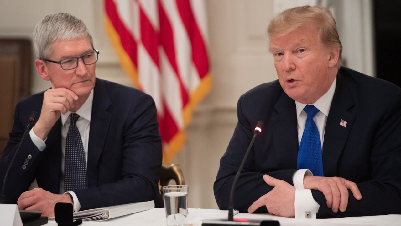 Watch: Trump Calls Apple CEO Tim Cook 'Tim Apple'