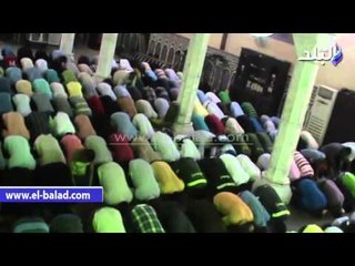 المئات يؤدون صلاة العيد بـ«عمر مكرم» في ميدان التحرير