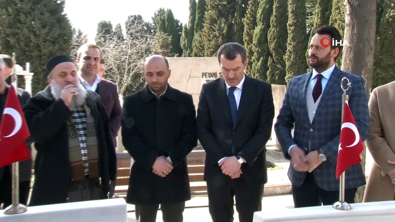 AK Parti Zeytinburnu Adayı Ömer Arısoy Regaip Kandili’nde 15 Temmuz Şehitliği’ni ziyaret etti