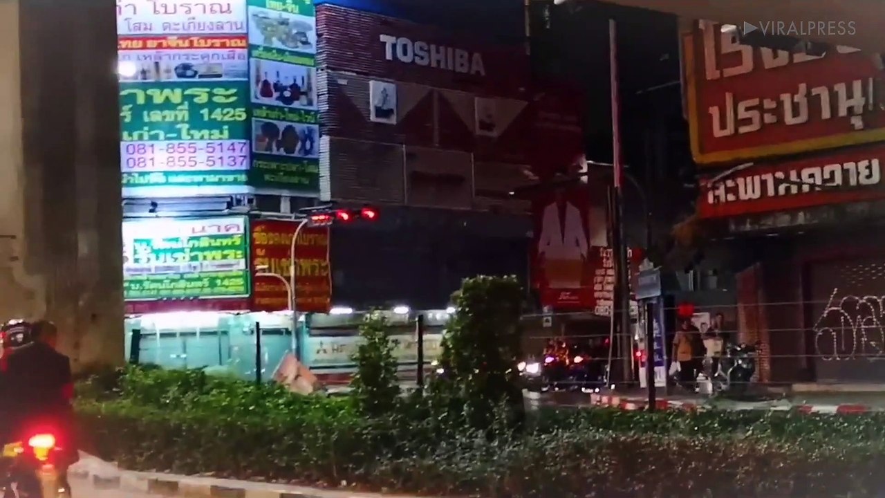 Tanks Drive Round Bangkok