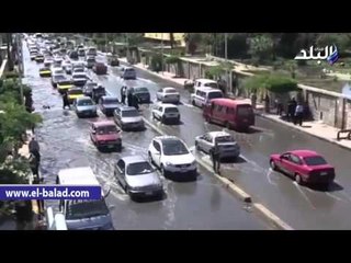 الأمطار تغرق الإسكندرية وشلل مروري بالشوارع الرئيسية