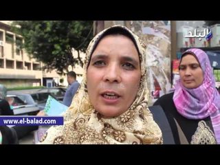 موظفو مشروع محو الأمية يتظاهرون أمام مجلس الوزراء