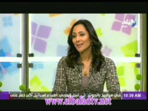 الناشط النوبي مسعد هيركي يوقع على إستمارة حركة تمرد على الهواء فى صباح البلد