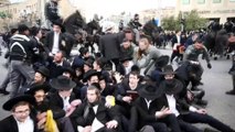 İsrail polisinden Ultra-Ortodoks Yahudilerin gösterisine müdahale - KUDÜS