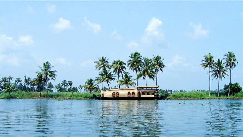 Things to Know about Vembanad Lake, Kerala