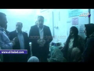 محافظ الفيوم يطمئن علي حالات المصابين بالإختناق  بالمستشفي العام