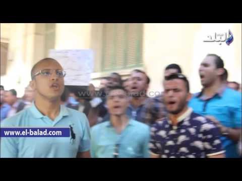 صدى البلد | حاملو الماجستير ينظمون مسيرة بالأكفان إلى مجلس الوزراء للمطالبة بالتعيين